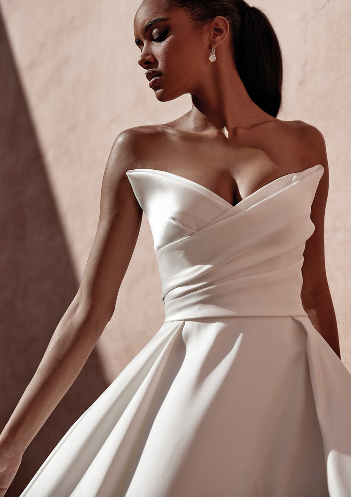 Tips for Wedding Gown Shopping when you are a Curvy Bride